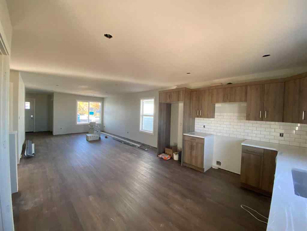 MLS® A2266615 - 4221 57 Street  in NONE Taber, Residential