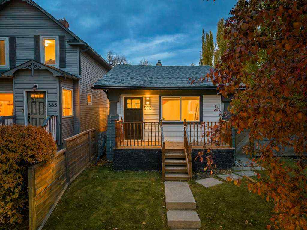 MLS® A2266618 - 533 12 Avenue NE in Renfrew Calgary, Residential