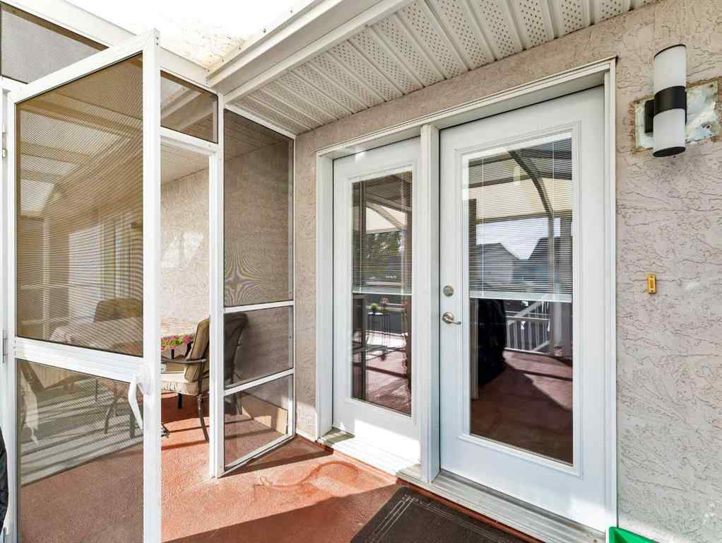 MLS® A2266619 - 35 Heritage Court NE in Northeast Crescent Heights Medicine Hat, Residential