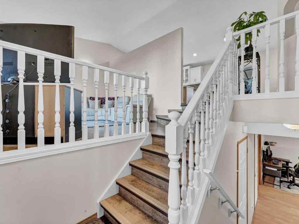 MLS® A2266619 - 35 Heritage Court NE in Northeast Crescent Heights Medicine Hat, Residential