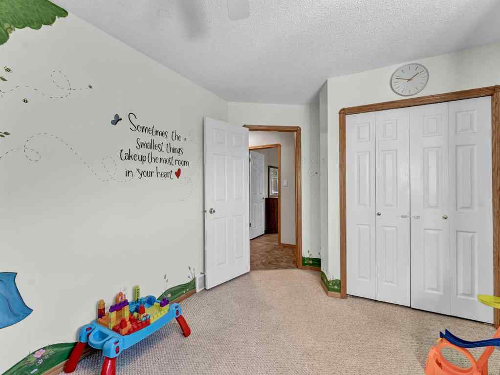 MLS® A2266619 - 35 Heritage Court NE in Northeast Crescent Heights Medicine Hat, Residential