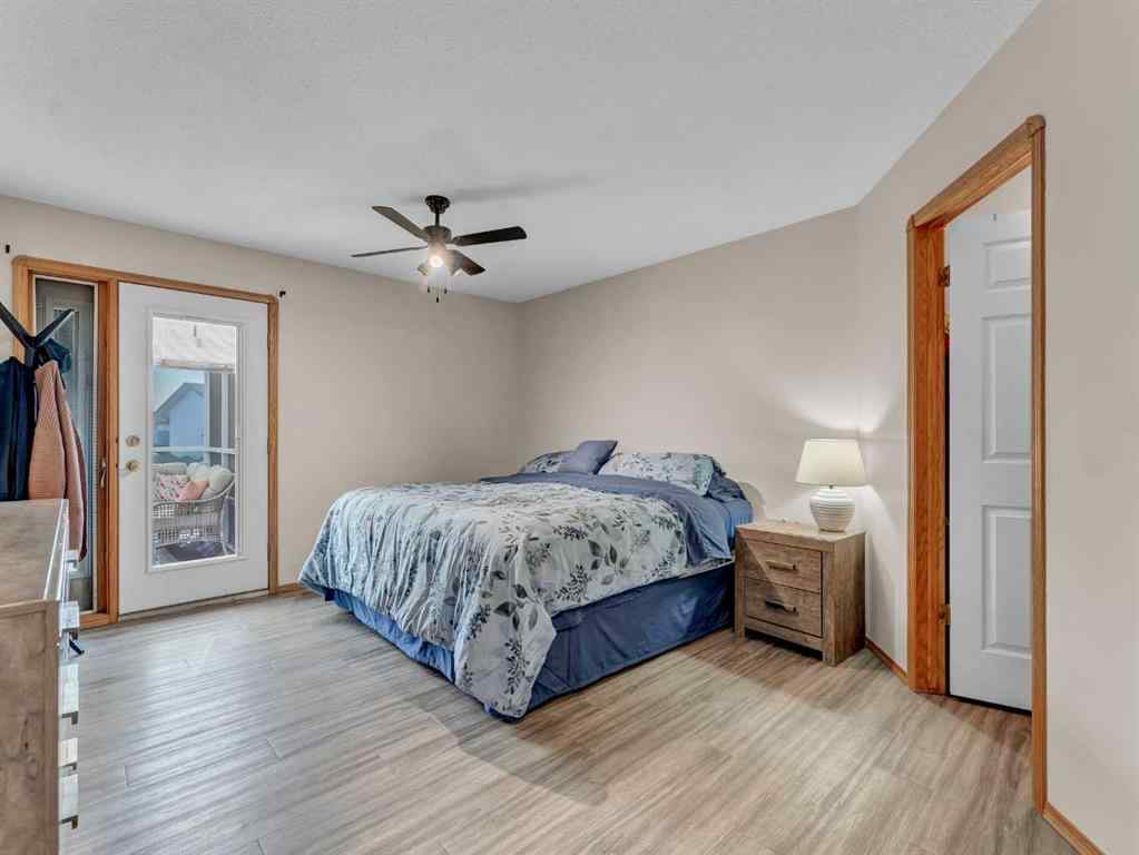 MLS® A2266619 - 35 Heritage Court NE in Northeast Crescent Heights Medicine Hat, Residential