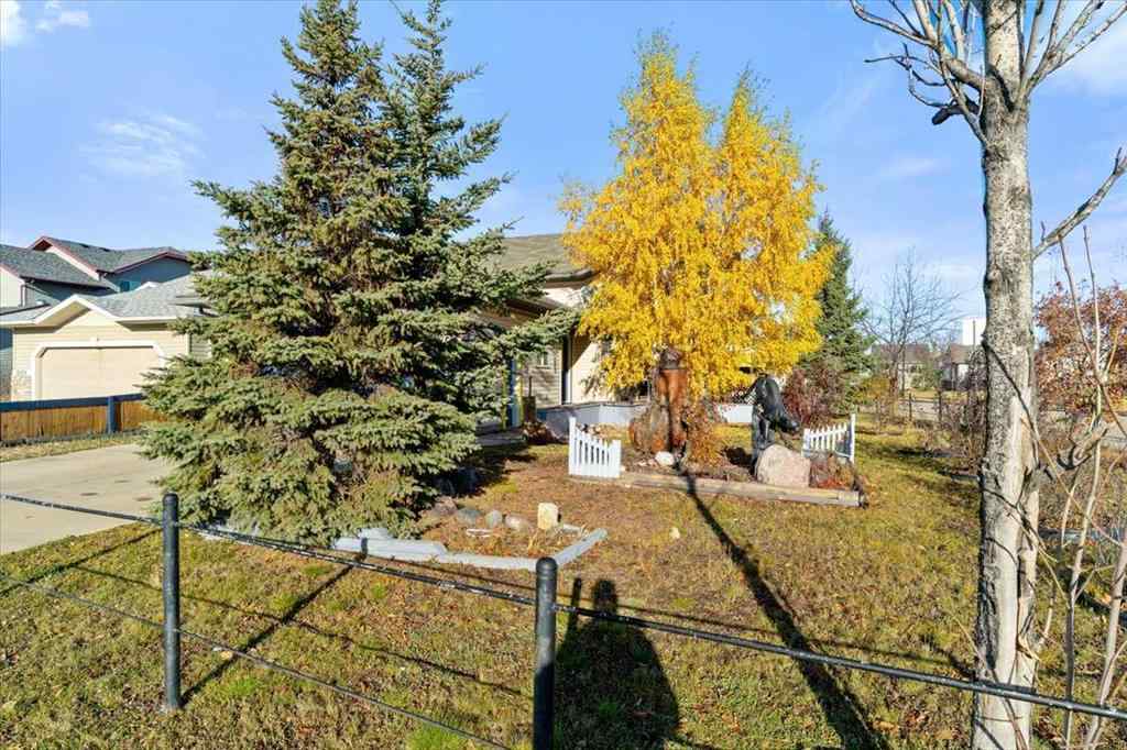 MLS® A2266621 - 8902 72 Avenue  in Countryside North Grande Prairie, Residential