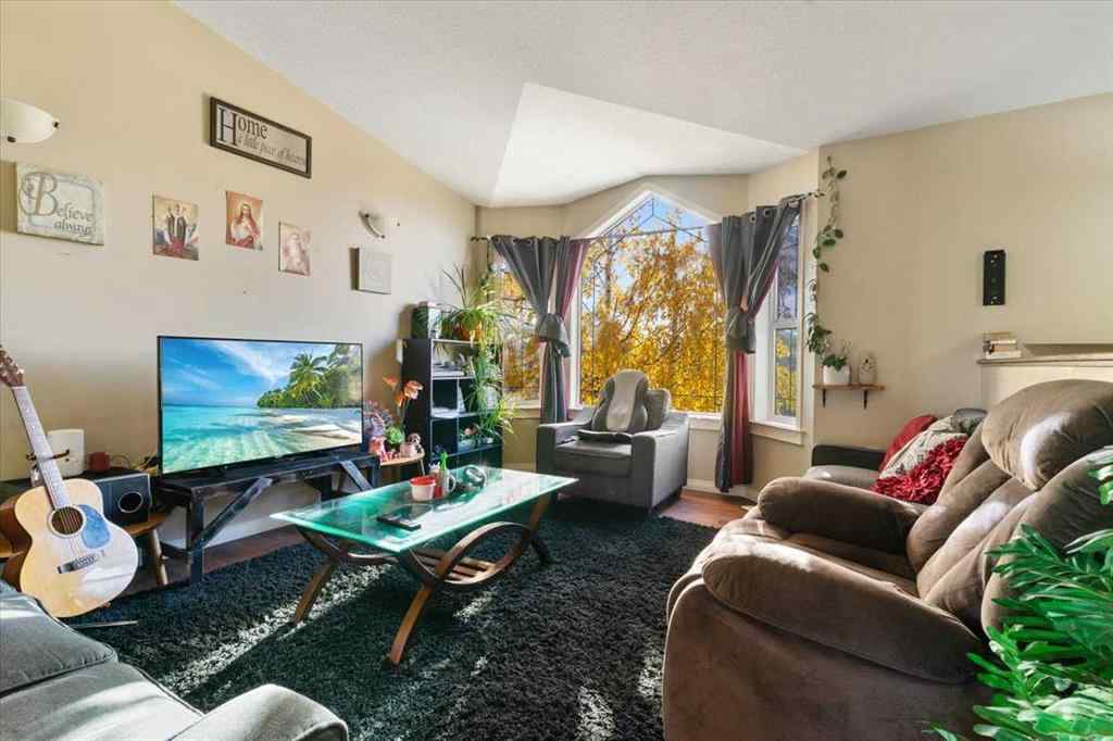 MLS® A2266621 - 8902 72 Avenue  in Countryside North Grande Prairie, Residential