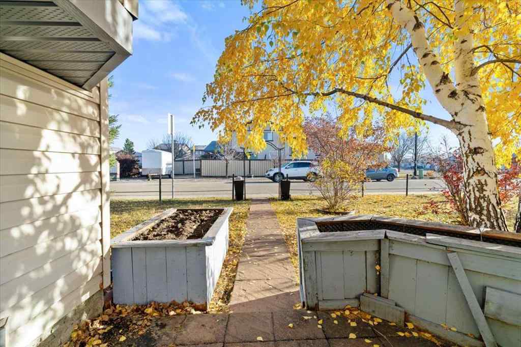 MLS® A2266621 - 8902 72 Avenue  in Countryside North Grande Prairie, Residential