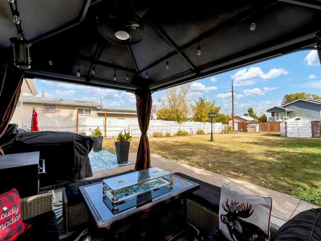 MLS® A2266629 - 805 1 Street SE in NONE Redcliff, Residential