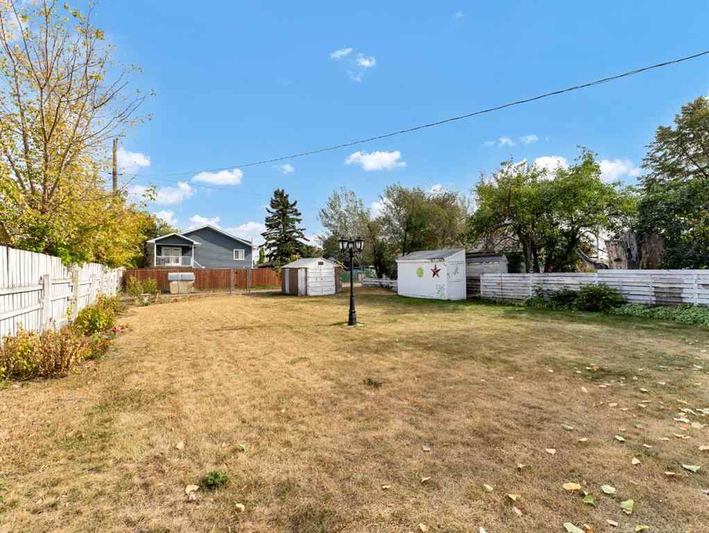 MLS® A2266629 - 805 1 Street SE in NONE Redcliff, Residential