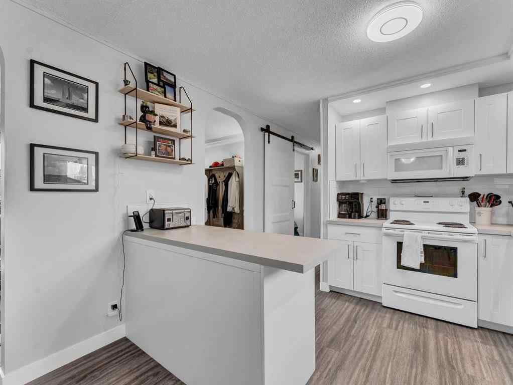 MLS® A2266629 - 805 1 Street SE in NONE Redcliff, Residential