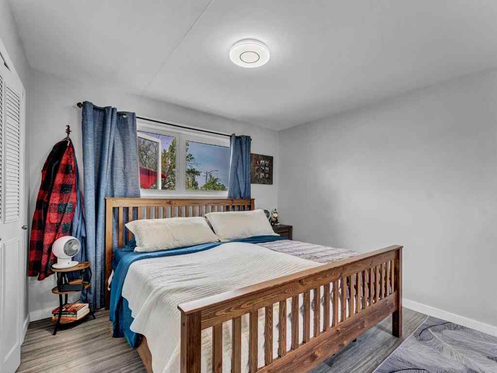 MLS® A2266629 - 805 1 Street SE in NONE Redcliff, Residential