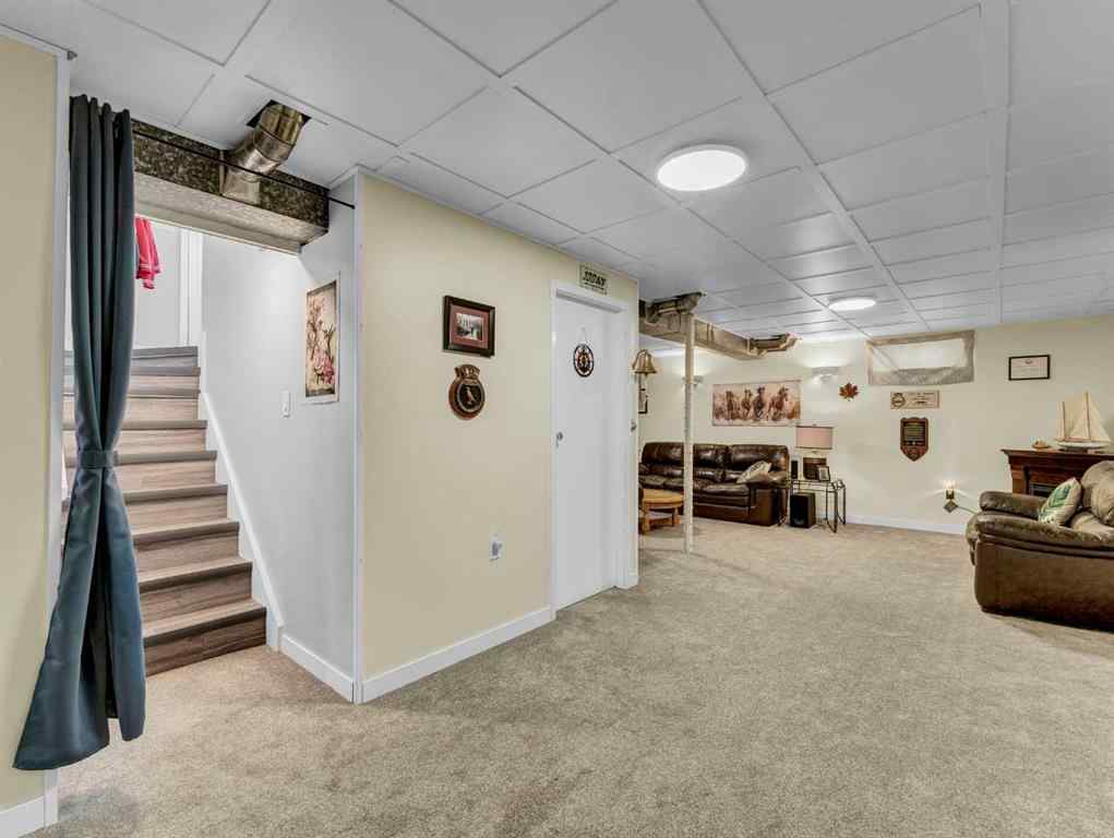 MLS® A2266629 - 805 1 Street SE in NONE Redcliff, Residential