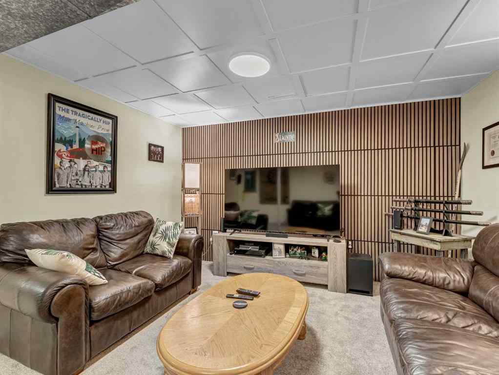 MLS® A2266629 - 805 1 Street SE in NONE Redcliff, Residential