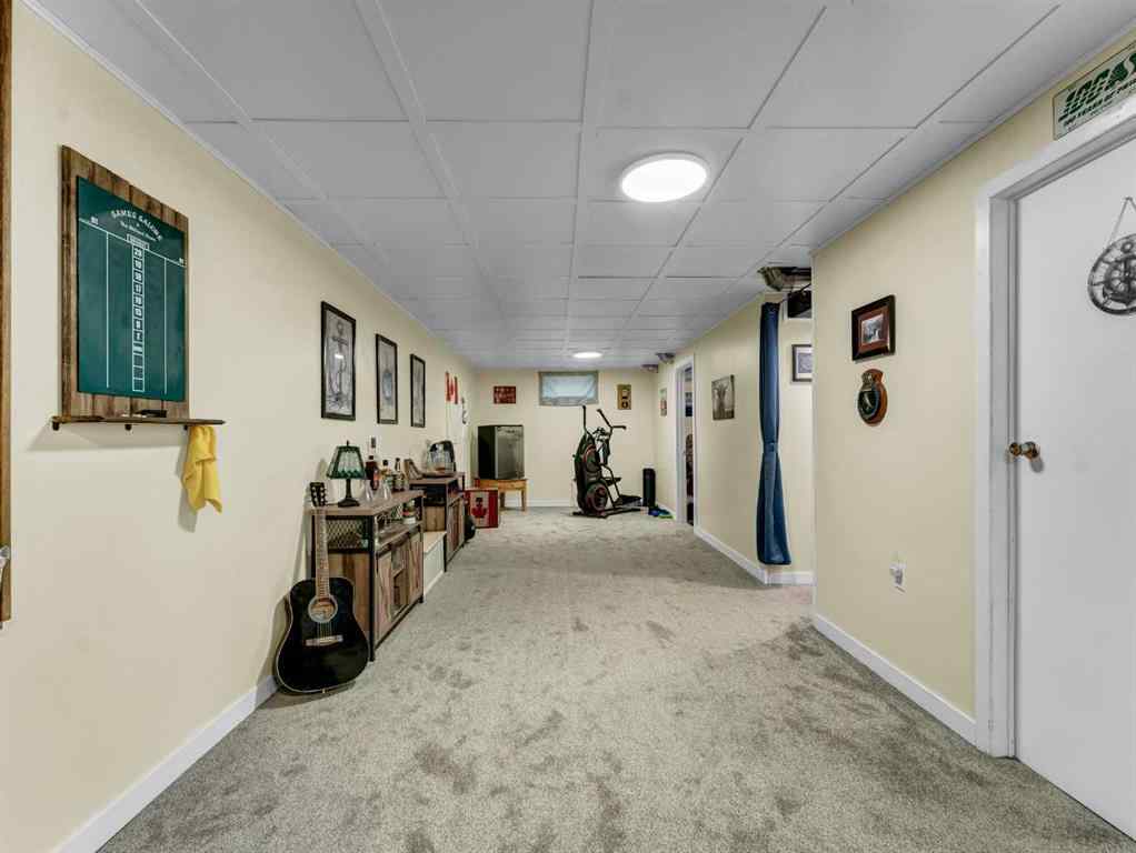 MLS® A2266629 - 805 1 Street SE in NONE Redcliff, Residential