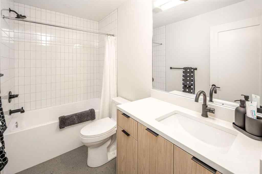 MLS® A2266633 - 2409B Richmond Road SW in Richmond Calgary, Residential