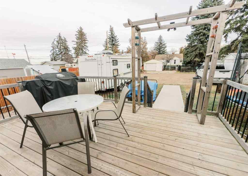 MLS® A2266634 - 5013 57 Street  in NONE Stettler, Residential