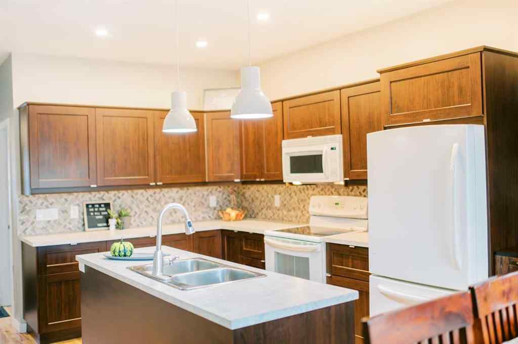 MLS® A2266634 - 5013 57 Street  in NONE Stettler, Residential