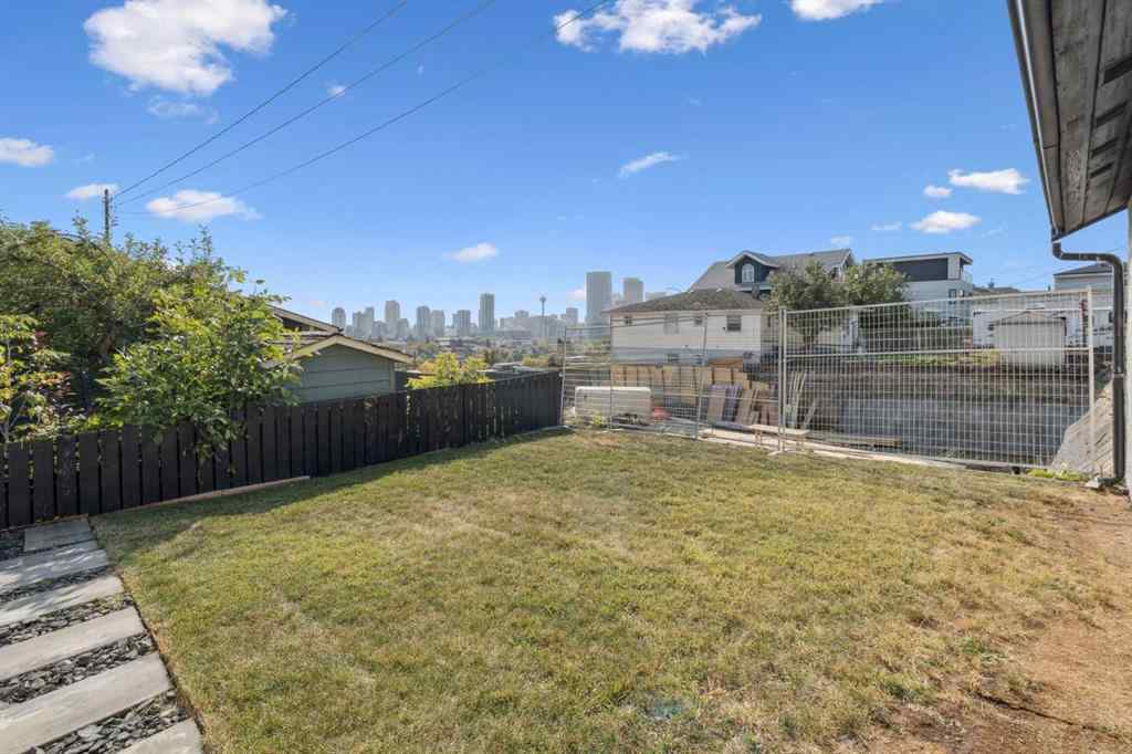 MLS® A2266635 - 809 9 Street NE in Renfrew Calgary, Residential