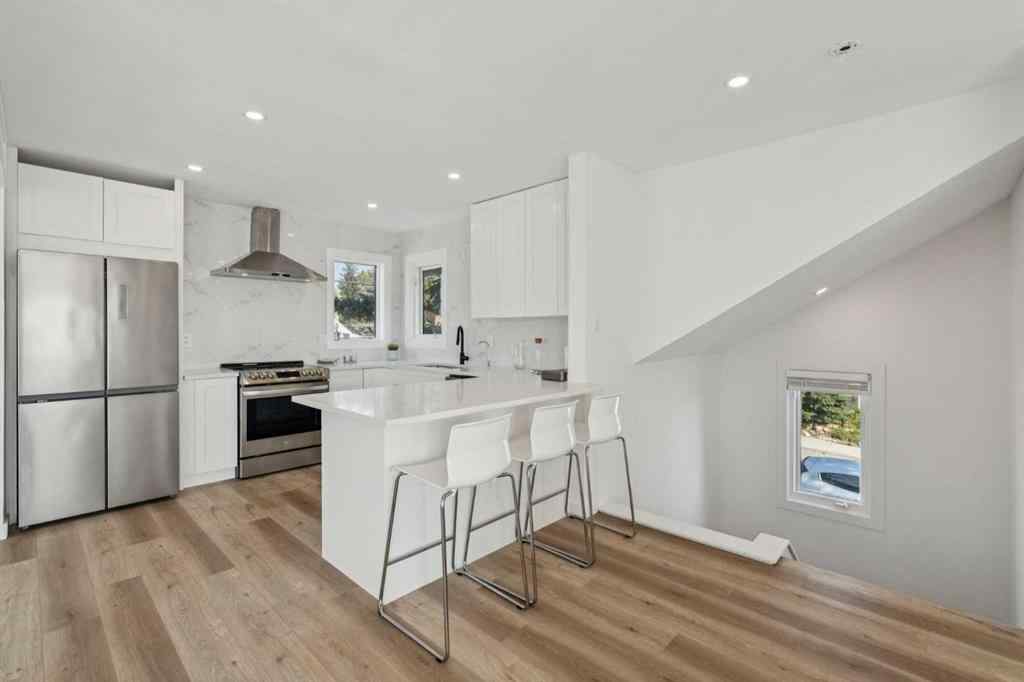 MLS® A2266635 - 809 9 Street NE in Renfrew Calgary, Residential