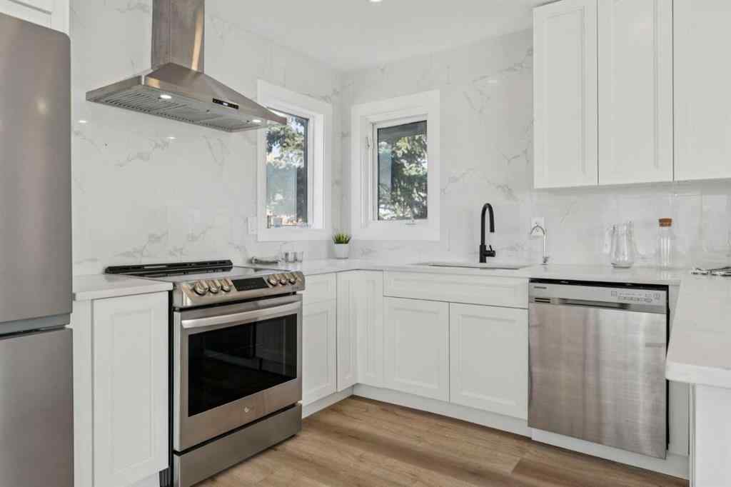 MLS® A2266635 - 809 9 Street NE in Renfrew Calgary, Residential