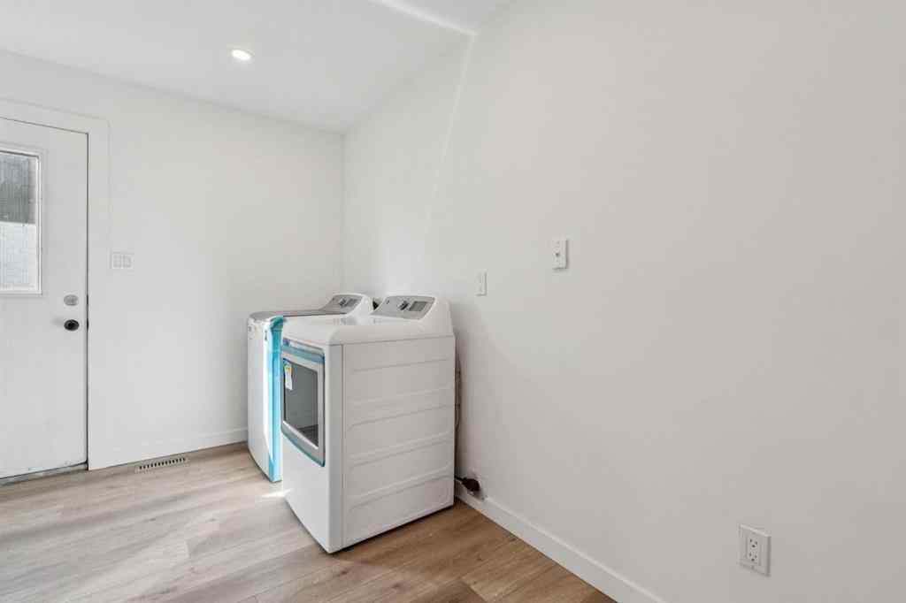 MLS® A2266635 - 809 9 Street NE in Renfrew Calgary, Residential