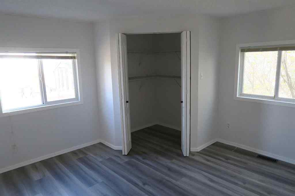 MLS® A2266636 - 901 Briarwood Crescent  in Brentwood_Strathmore Strathmore, Residential