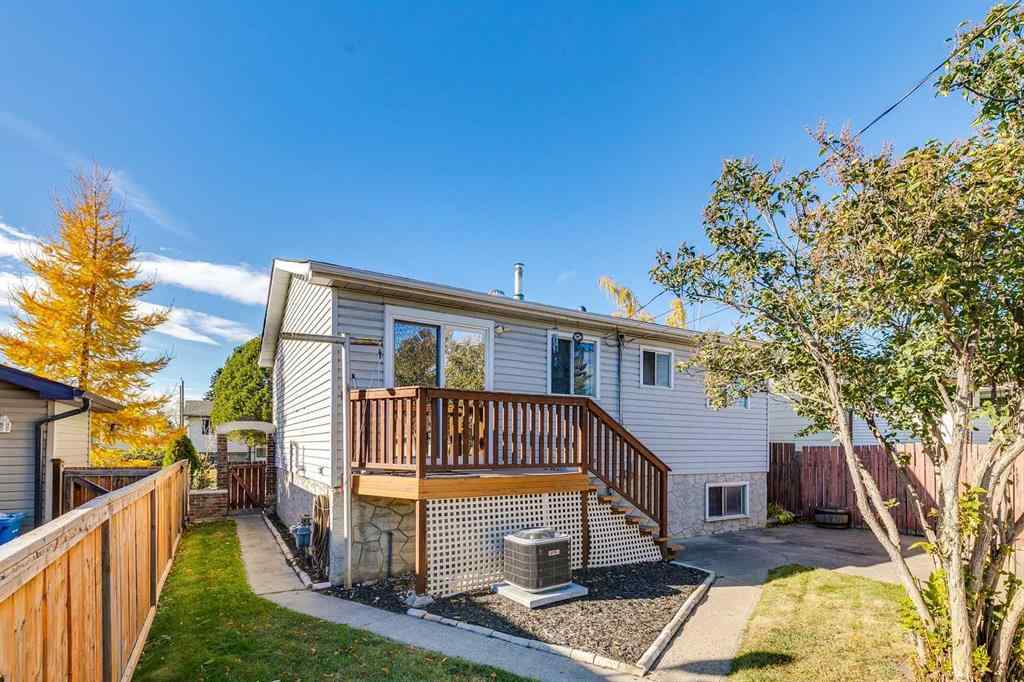 MLS® A2266643 - 12 Doverthorn Place SE in Dover Calgary, Residential