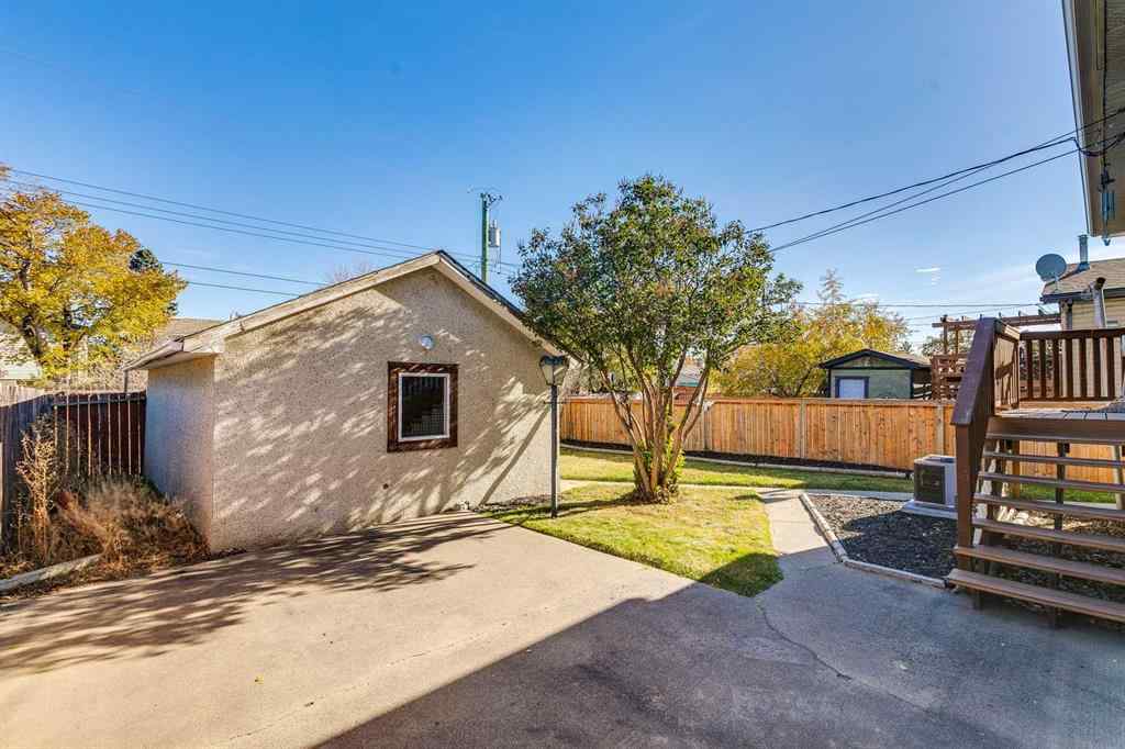 MLS® A2266643 - 12 Doverthorn Place SE in Dover Calgary, Residential