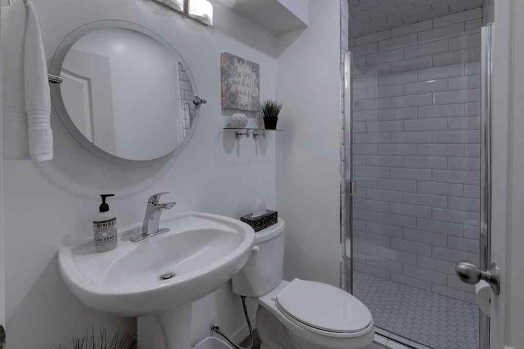 MLS® A2266644 - 10 Canals Circle SW in Canals Airdrie, Residential