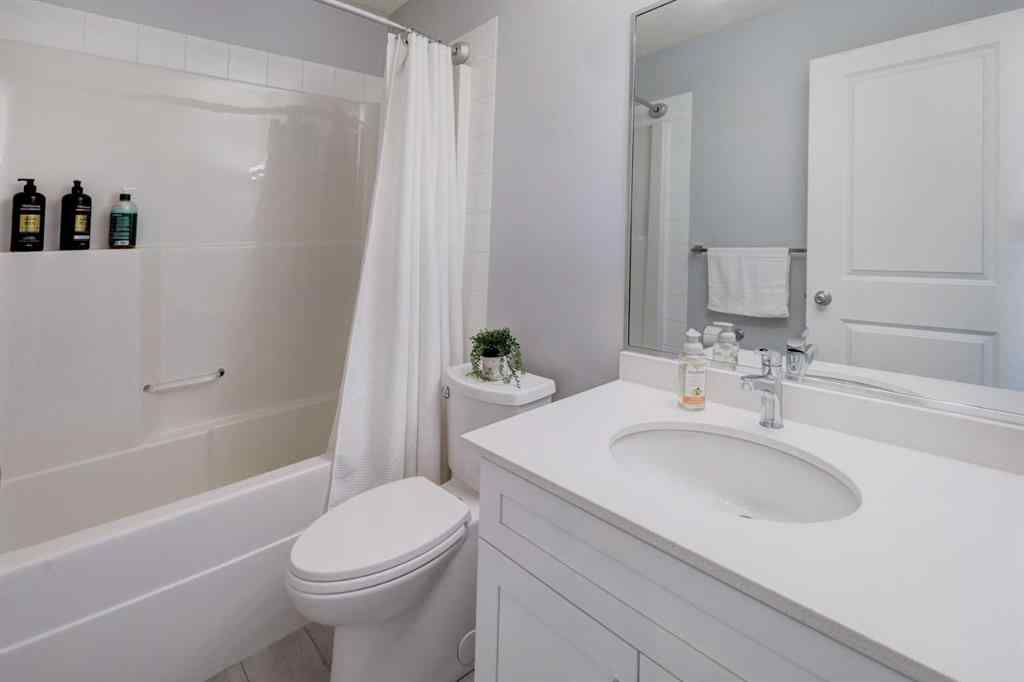 MLS® A2266644 - 10 Canals Circle SW in Canals Airdrie, Residential