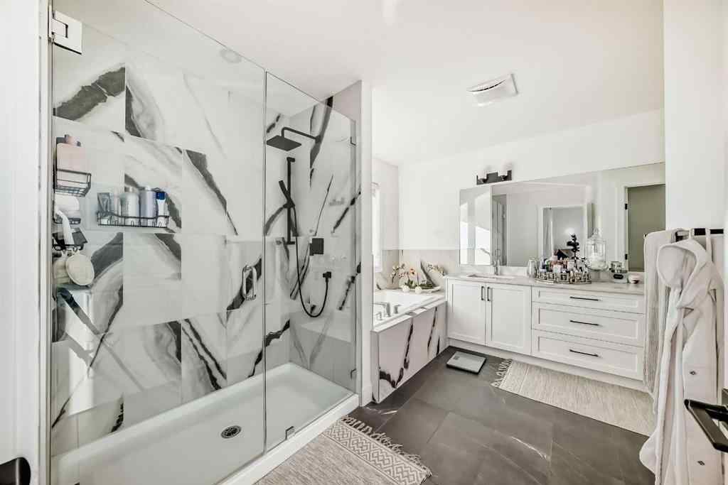 MLS® A2266646 - 219 Chelsea Heath  in Chelsea_CH Chestermere, Residential