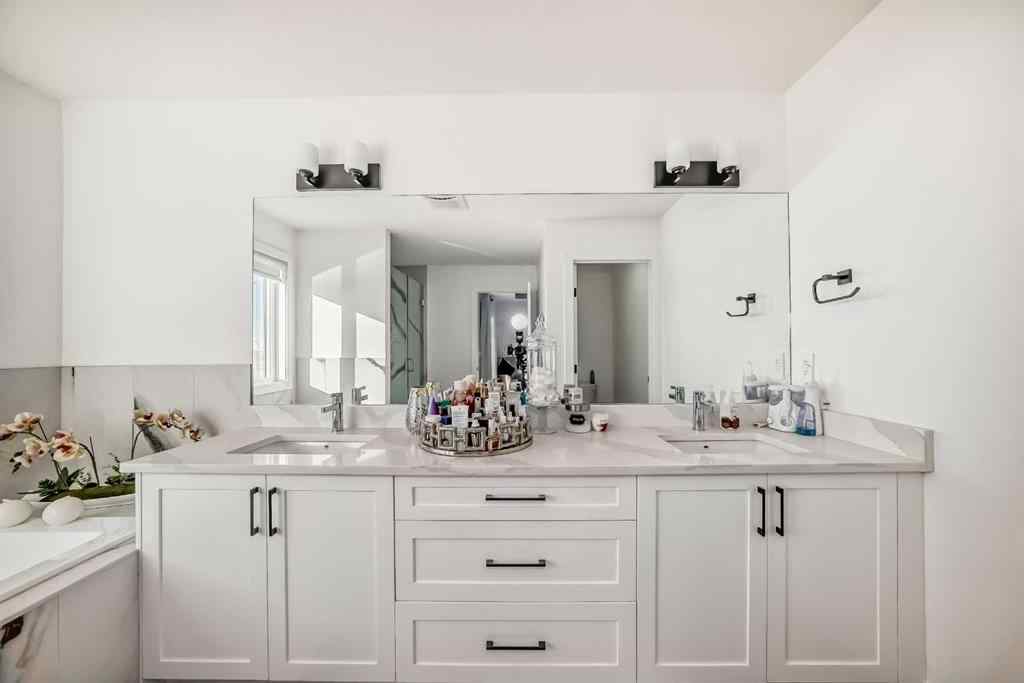 MLS® A2266646 - 219 Chelsea Heath  in Chelsea_CH Chestermere, Residential