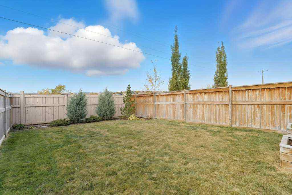 MLS® A2266647 - 251 Sunrise View  in Sunset Ridge Cochrane, Residential