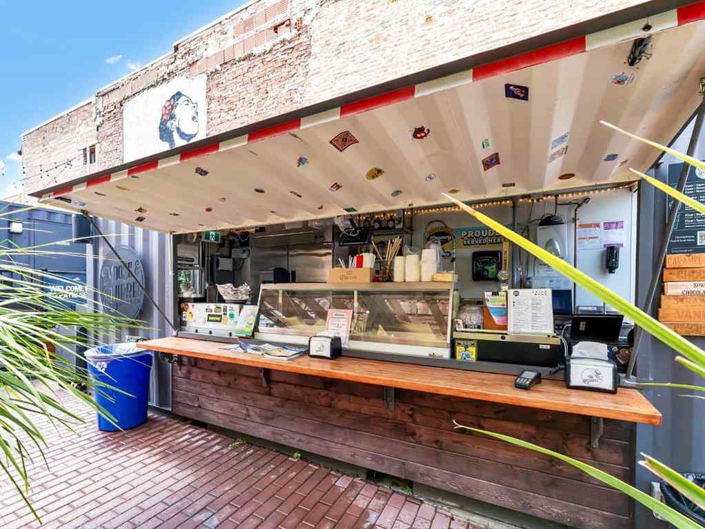 MLS® A2266653 - 651 2 Street SE in SE Hill Medicine Hat, Commercial