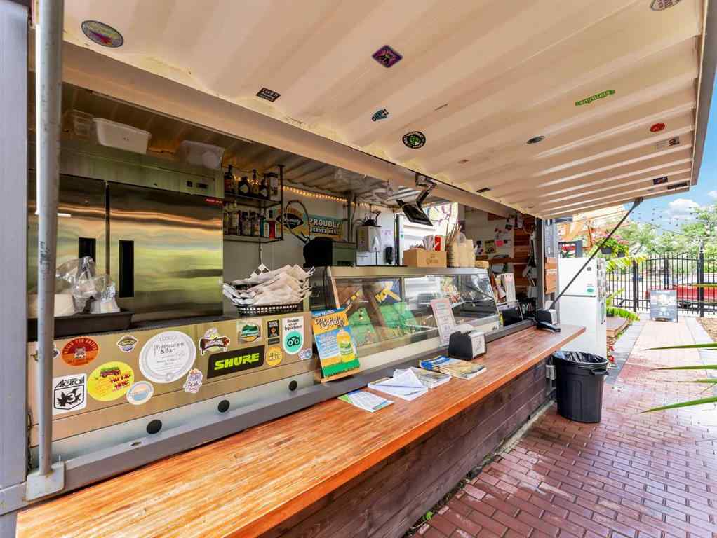 MLS® A2266653 - 651 2 Street SE in SE Hill Medicine Hat, Commercial