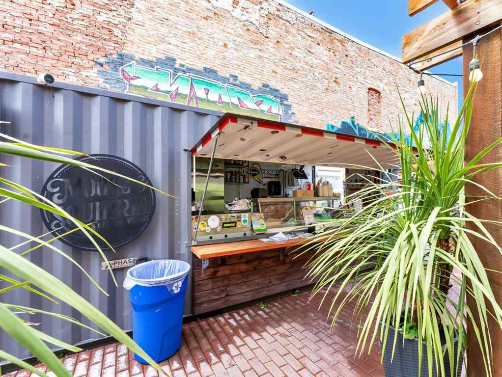 MLS® A2266653 - 651 2 Street SE in SE Hill Medicine Hat, Commercial