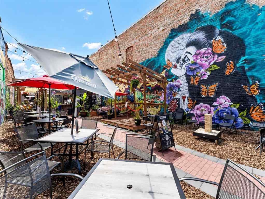 MLS® A2266653 - 651 2 Street SE in SE Hill Medicine Hat, Commercial