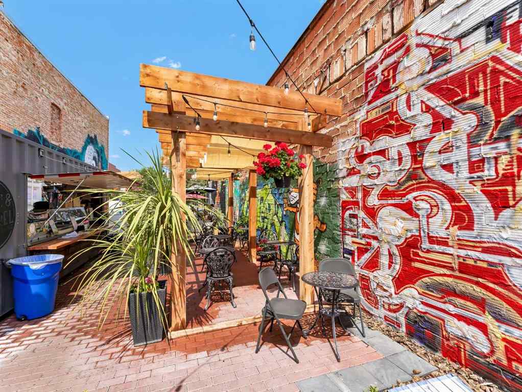 MLS® A2266653 - 651 2 Street SE in SE Hill Medicine Hat, Commercial