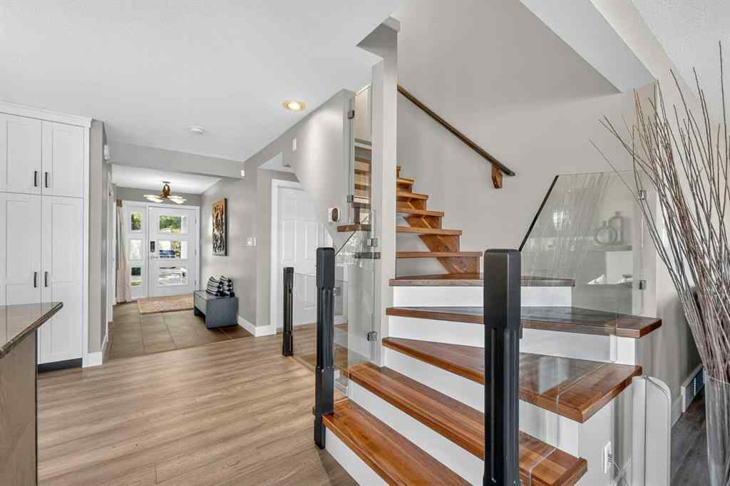 MLS® A2266654 - 398 Marina Bay Place  in Marina Bay Sylvan Lake, Residential