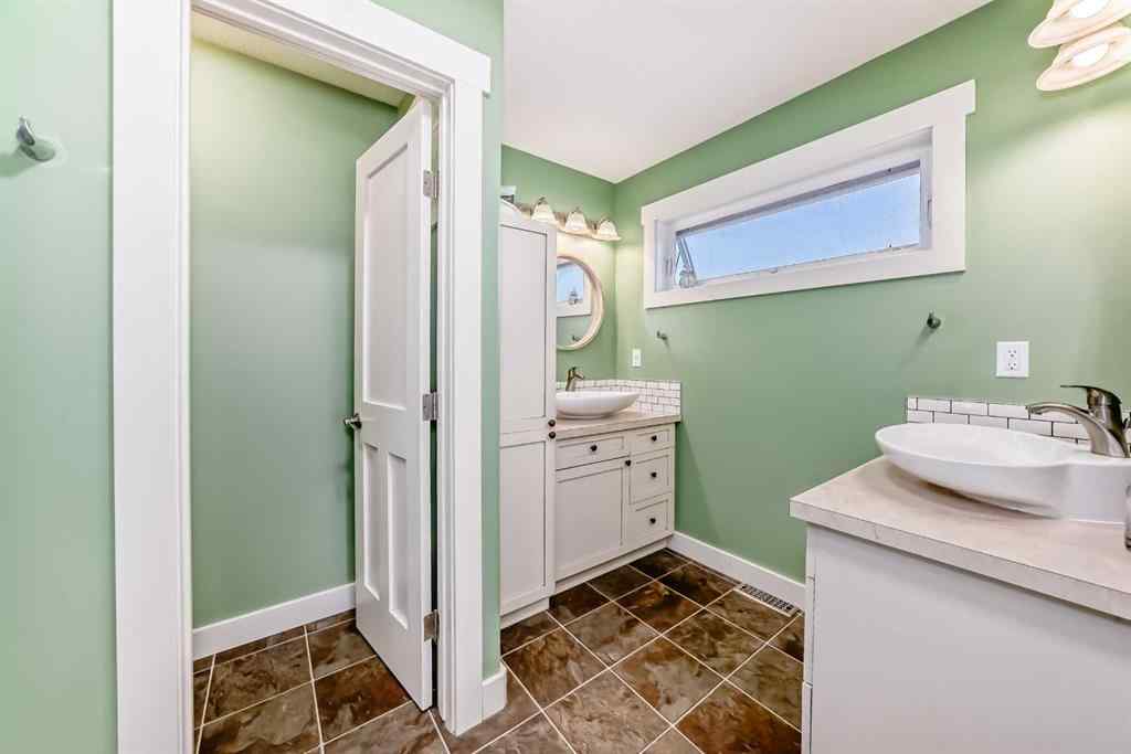 MLS® A2266660 - 35 Aspen Heights Way   in Upland Aspen Innisfail, Residential