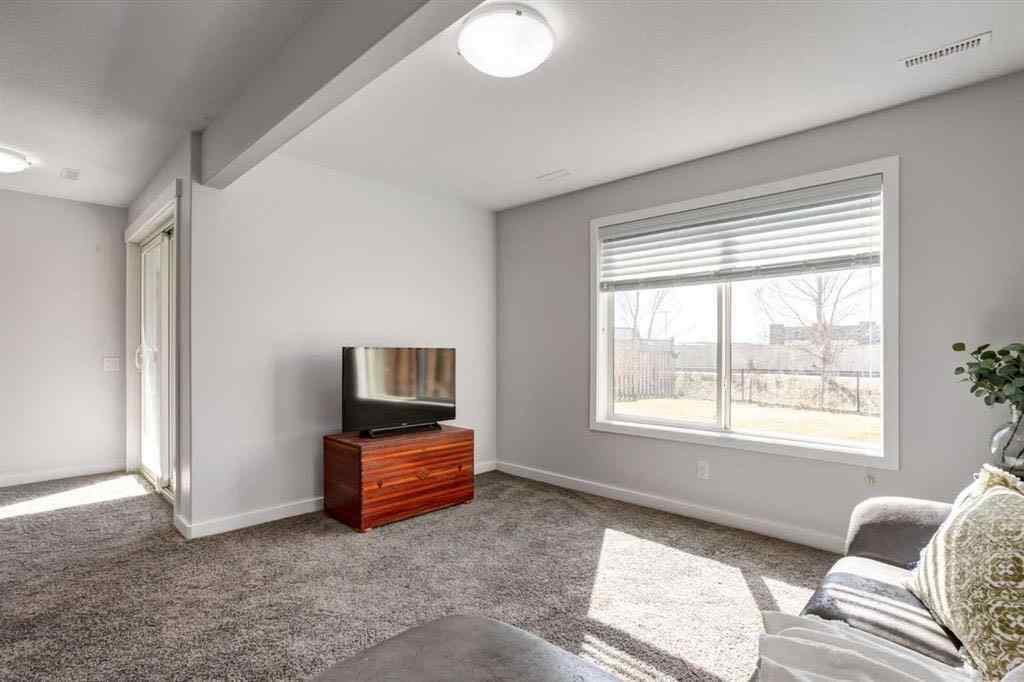 MLS® A2266663 - 251 Kingsbridge Road SE in Kings Heights Airdrie, Residential
