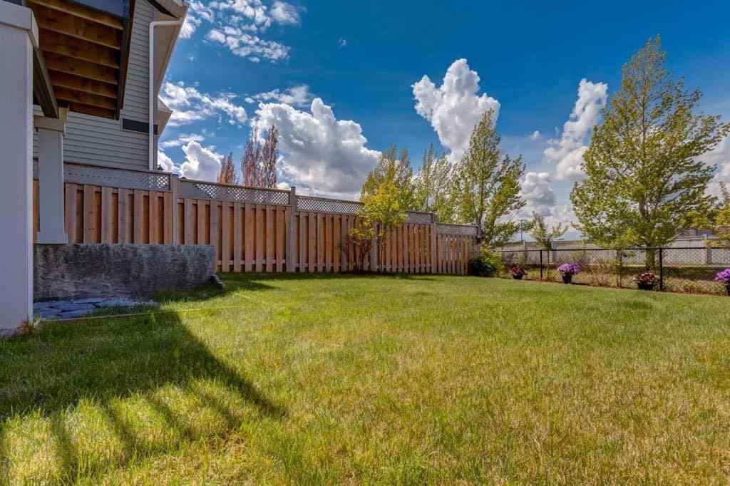 MLS® A2266663 - 251 Kingsbridge Road SE in Kings Heights Airdrie, Residential