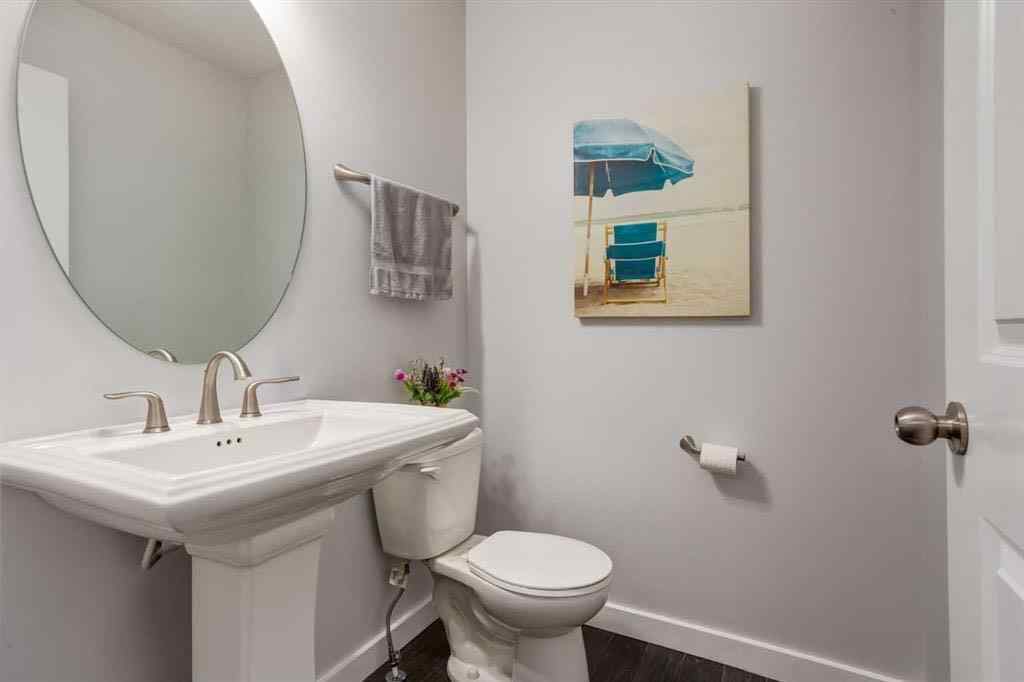 MLS® A2266663 - 251 Kingsbridge Road SE in Kings Heights Airdrie, Residential