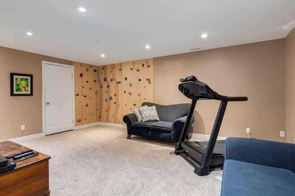 MLS® A2266665 - 12044 Lake Emerald Crescent SE in Lake Bonavista Calgary, Residential