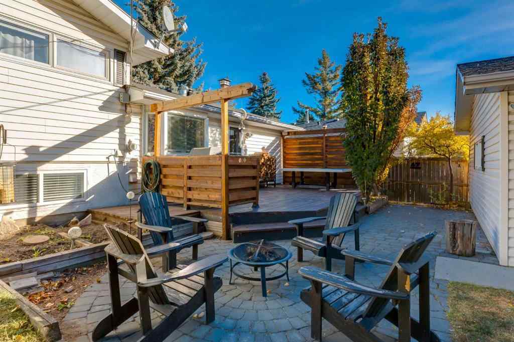 MLS® A2266665 - 12044 Lake Emerald Crescent SE in Lake Bonavista Calgary, Residential