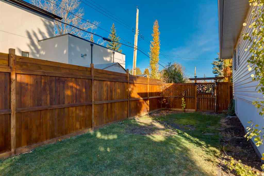 MLS® A2266665 - 12044 Lake Emerald Crescent SE in Lake Bonavista Calgary, Residential