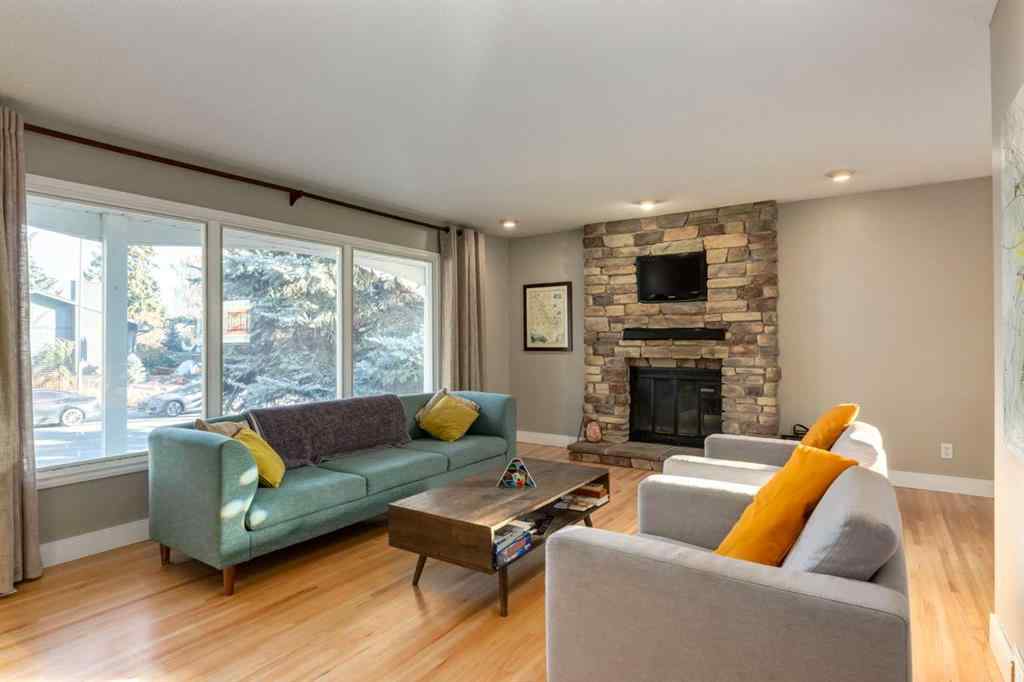 MLS® A2266665 - 12044 Lake Emerald Crescent SE in Lake Bonavista Calgary, Residential