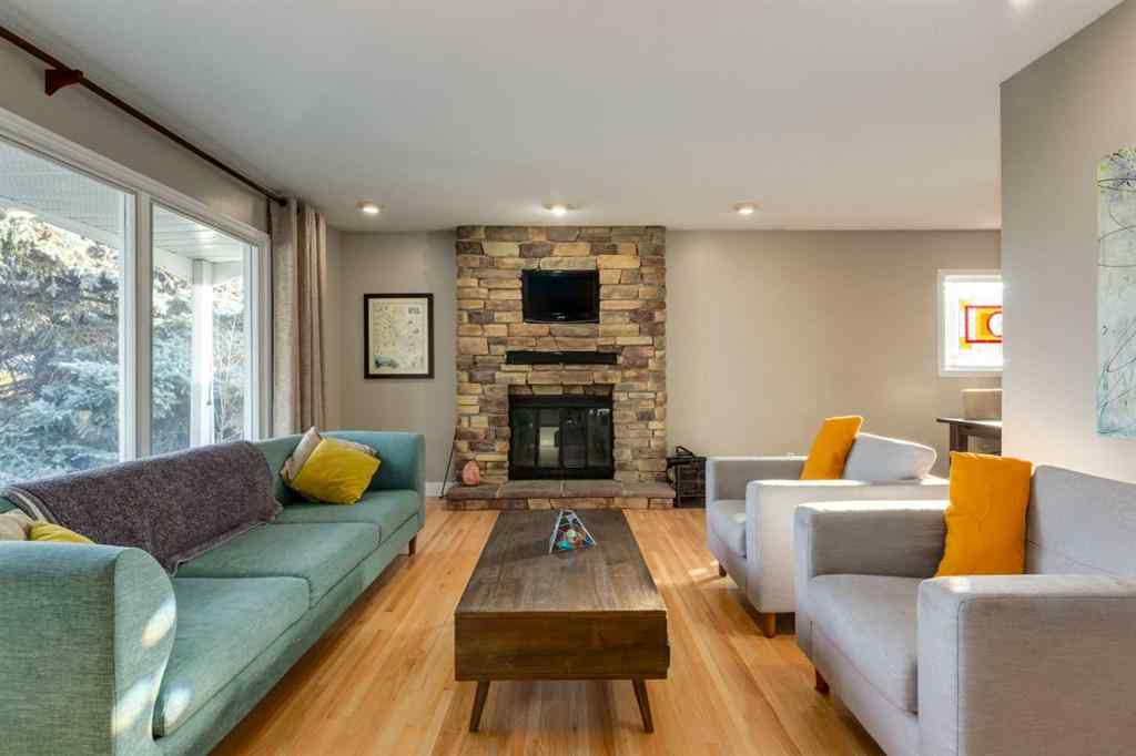 MLS® A2266665 - 12044 Lake Emerald Crescent SE in Lake Bonavista Calgary, Residential