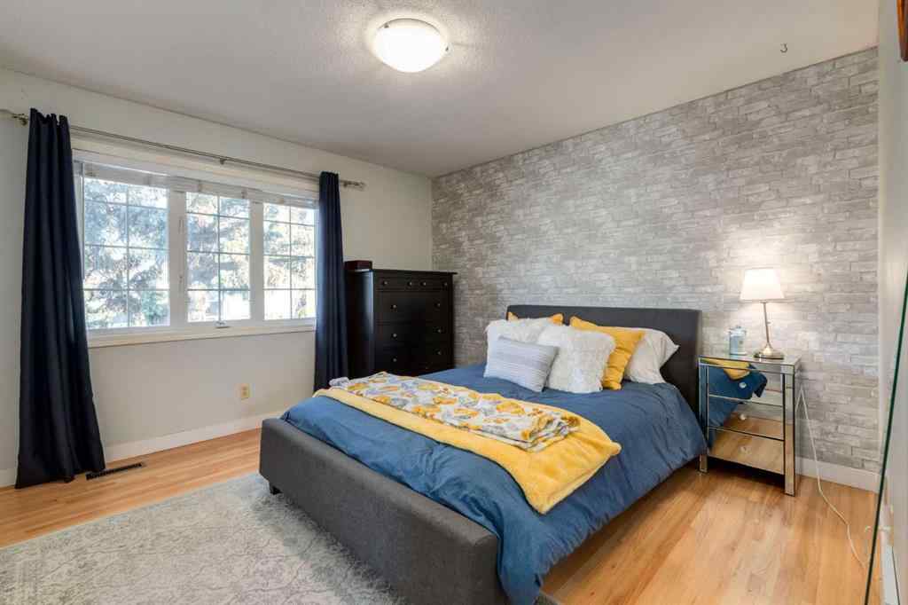 MLS® A2266665 - 12044 Lake Emerald Crescent SE in Lake Bonavista Calgary, Residential