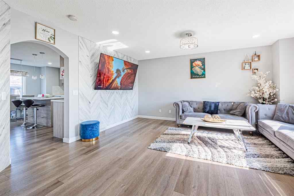 MLS® A2266667 - 10 Taralake Lane NE in Taradale Calgary, Residential