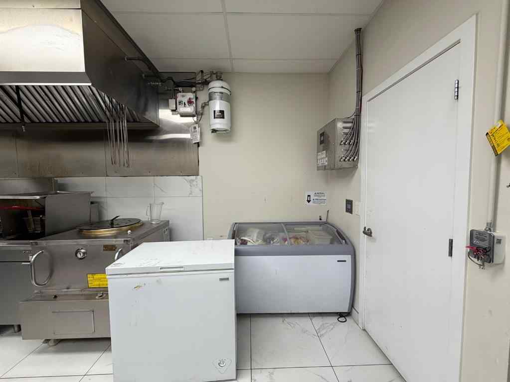 MLS® A2266670 -     in  Calgary, Commercial