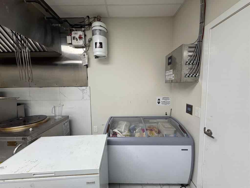 MLS® A2266670 -     in  Calgary, Commercial